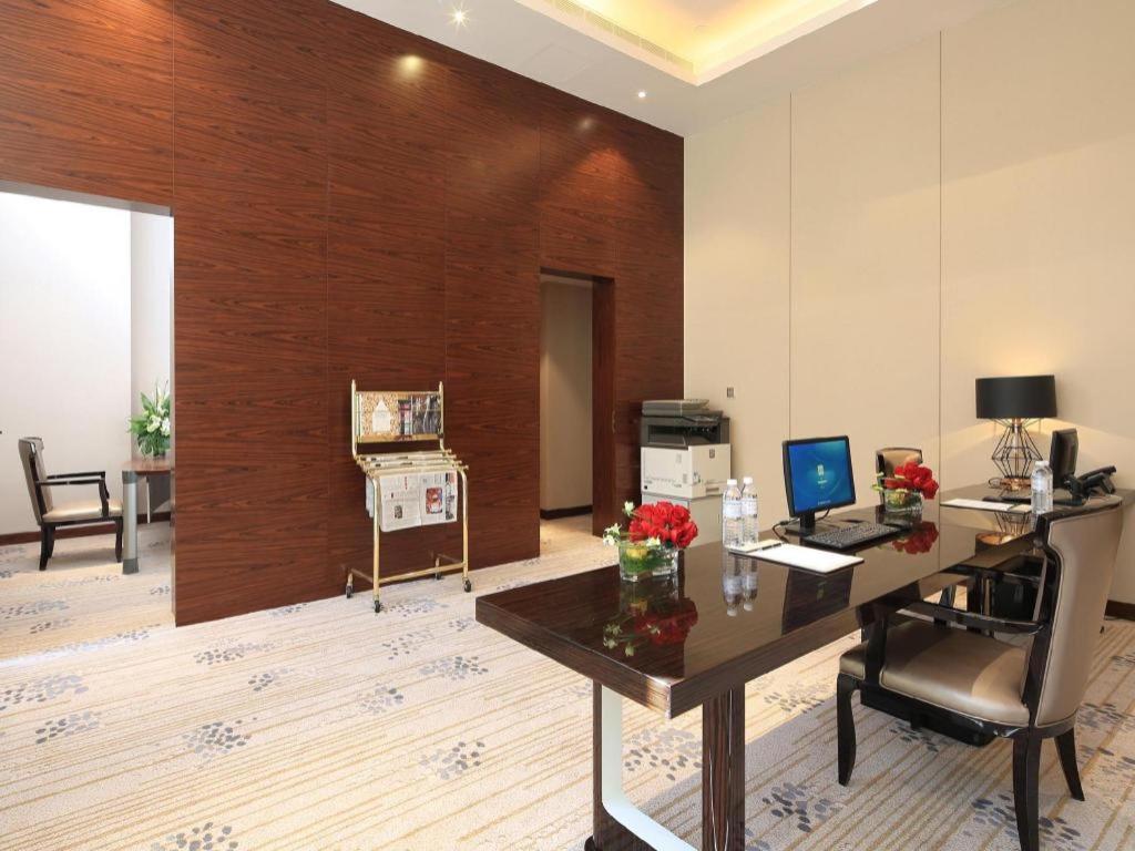 Wyndham Grand Plaza Royale Huayu Chongqing Hotell Eksteriør bilde